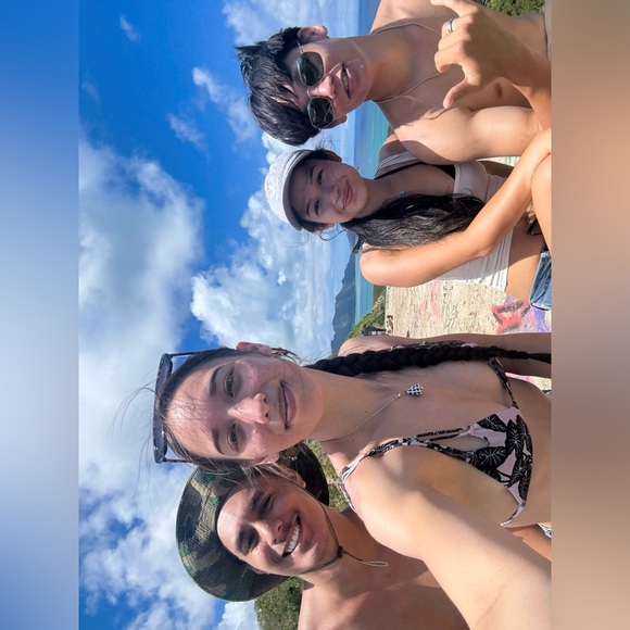 🏝️OHANA means family🌴🌺 Family is Forever 🌺 - Picture 13 of 17